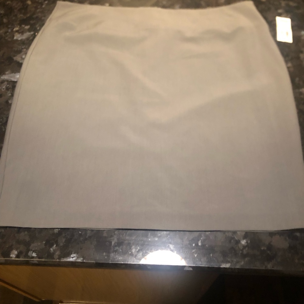 NWT Alfani Olive Pencil Skirt